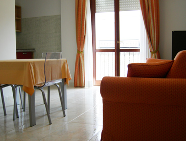 Soggiorno notte con divano letto